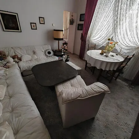 Gemuetlicher Ruhiger Auf Der Frechener Fussgaenger Zone *