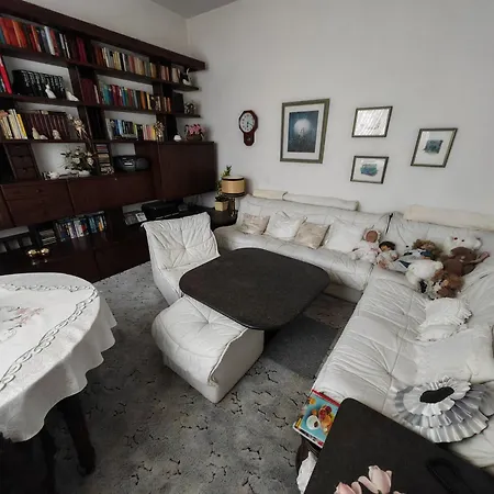 Gemuetlicher Ruhiger Auf Der Frechener Fussgaenger Zone *