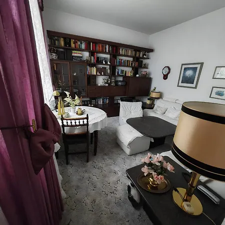 شقة Gemuetlicher Ruhiger Auf Der Frechener Fussgaenger Zone