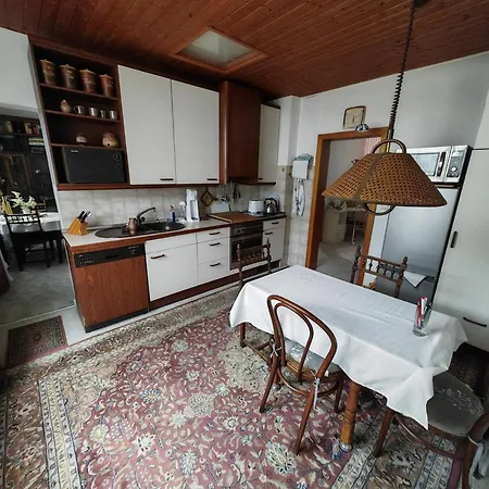 Gemuetlicher Ruhiger Auf Der Frechener Fussgaenger Zone * فريشن