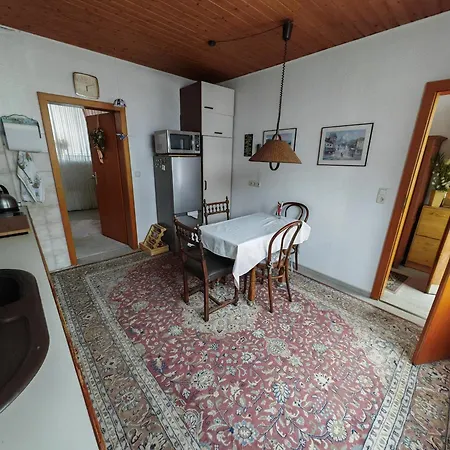 شقة Gemuetlicher Ruhiger Auf Der Frechener Fussgaenger Zone فريشن